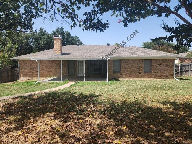 Foto del edificio - 3324 Heritage Ln