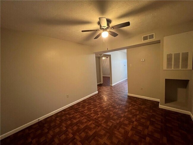 Building Photo - 2222 Florida Ave