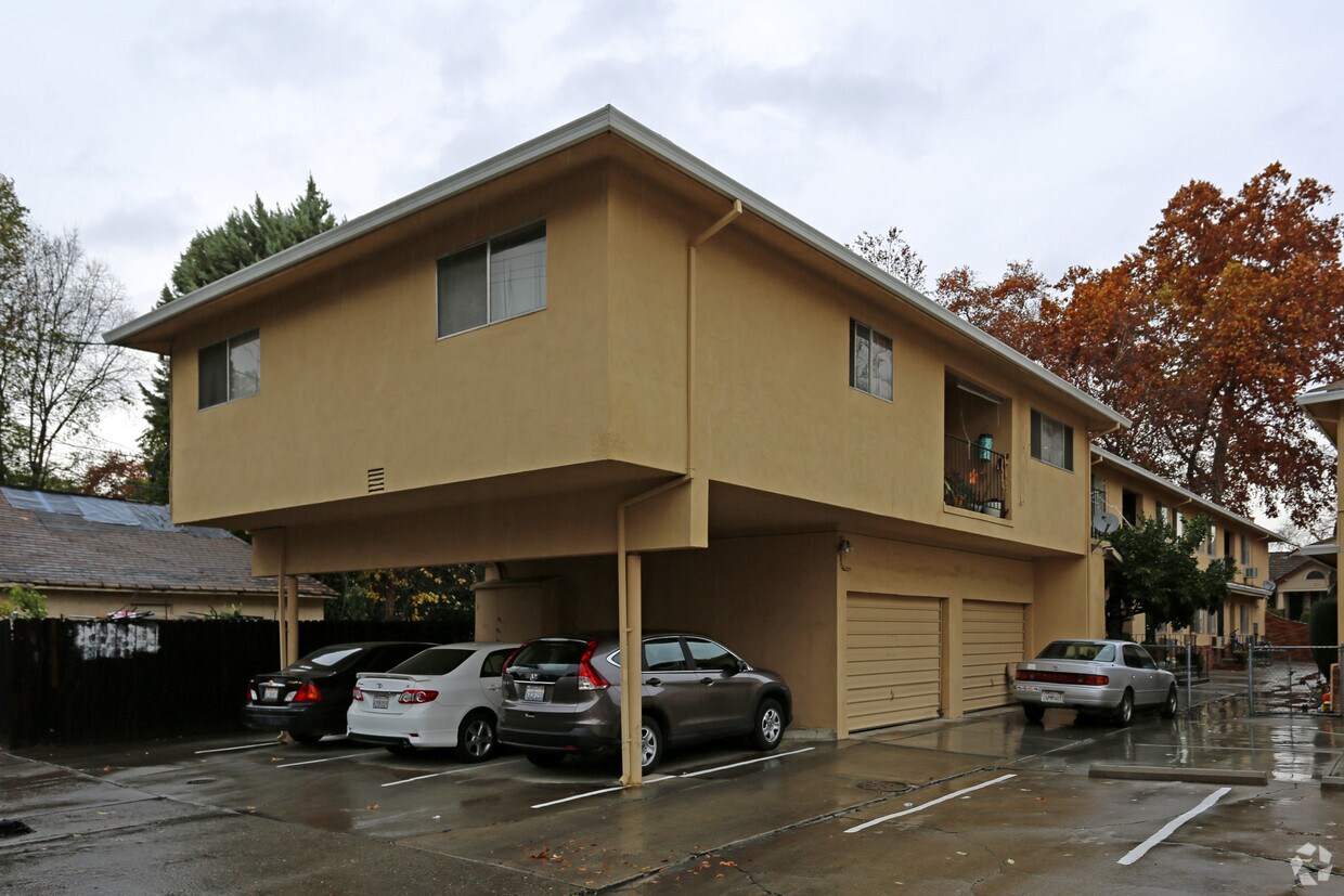 Building Photo - 1226 T St