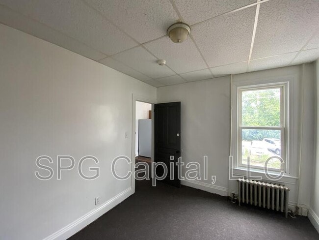 Foto del edificio - 214 W Jackson St