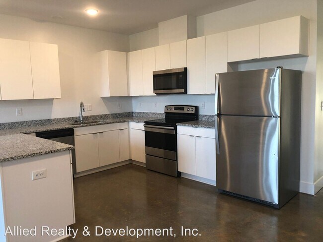 Building Photo - 2 br, 2 bath Apartment - 936 21st Avenue East