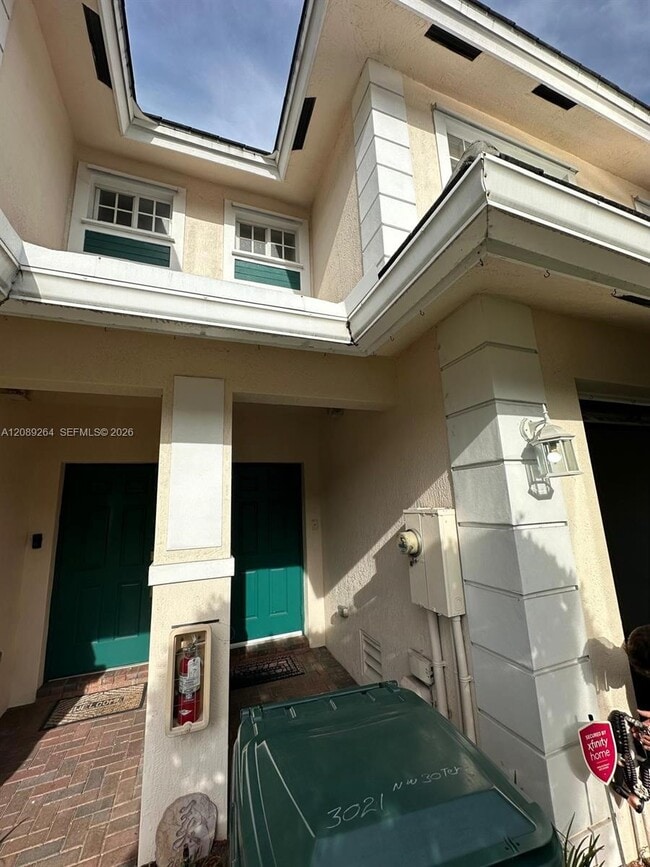 Building Photo - 3021 NW 30th Terrace