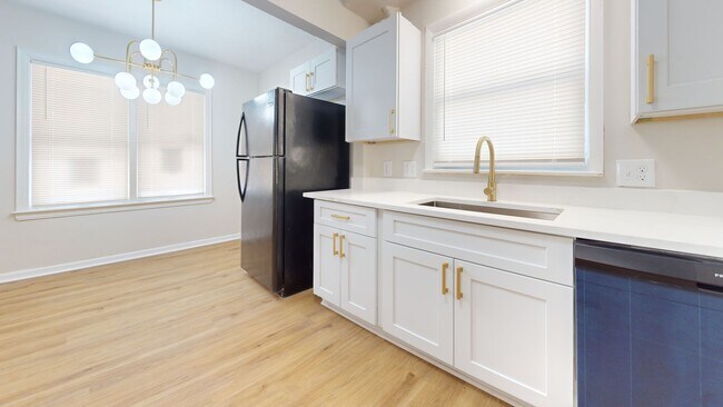 Foto del edificio - Well-Maintained 3-Bedroom Home for Lease in Warren