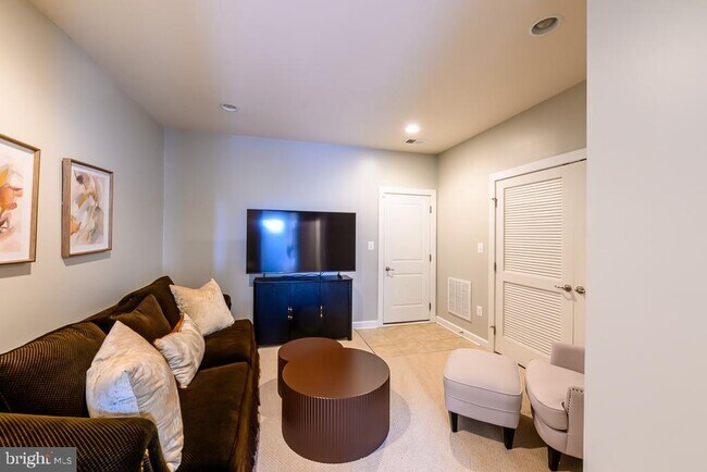 Foto del edificio - 20649 Duxbury Terrace