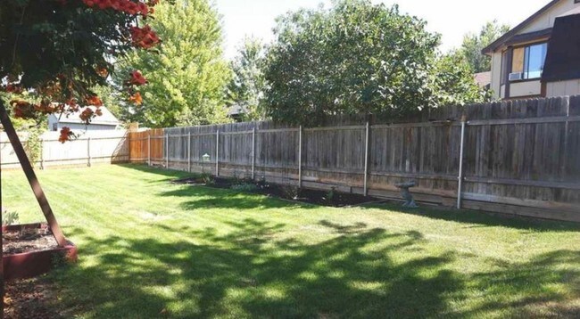 Building Photo - 7605 W Thunder Mountain Dr