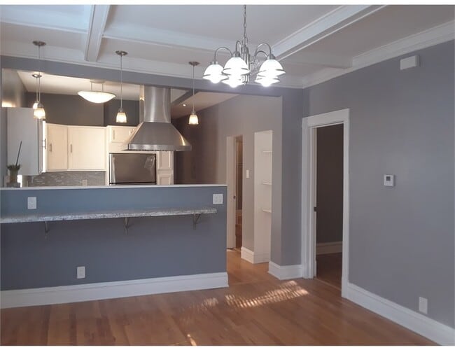 Building Photo - 11122 S Vernon Ave