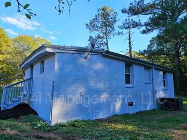 Foto del edificio - 117 Oak Dr