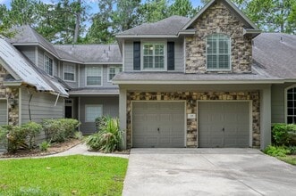 Building Photo - 23 Alderon Woods Pl