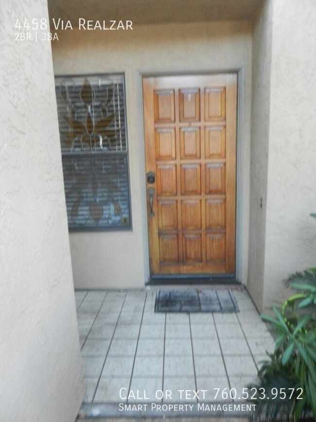 Building Photo - 4458 Via Realzar