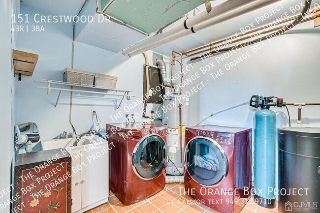 Foto del edificio - 151 Crestwood Dr