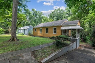 Building Photo - 178 Meador Way SE