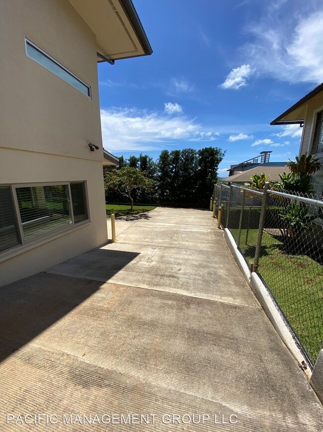 Building Photo - 2 br, 2 bath House - 3705-A Manini Way