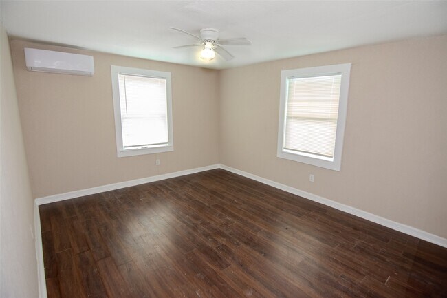 Foto del edificio - 3307 Broadway St