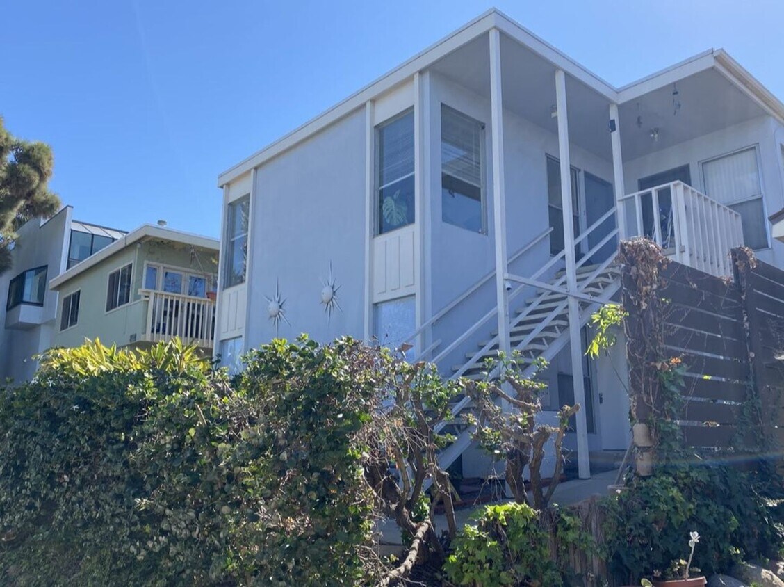 343 Playa Del Sur St Unit 3431, San Diego, CA 92037 Room for Rent in