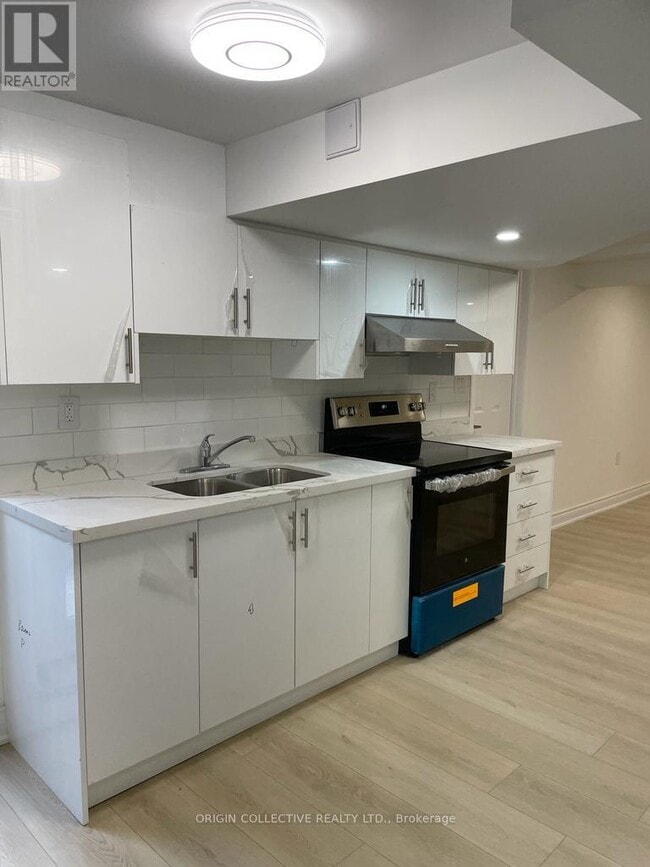 Photo du bâtiment - 5506 Fleur De Lis Ct