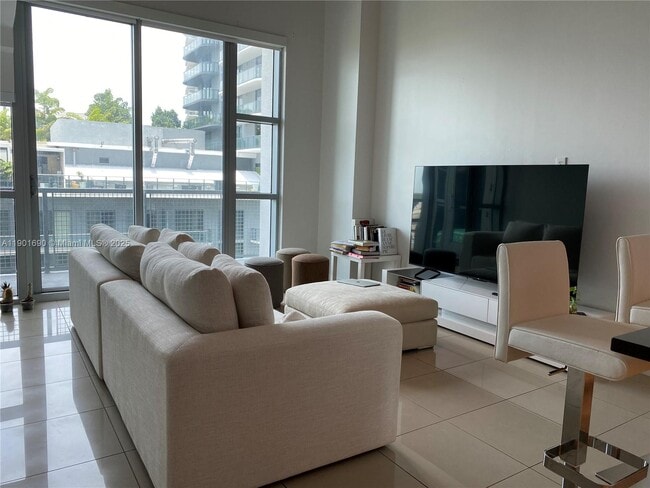 Foto del edificio - 3301 NE 1st Ave