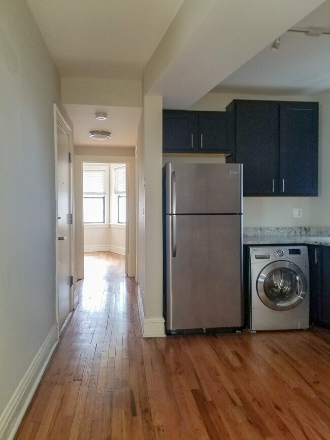 Foto del edificio - 2231 W Wilson Ave