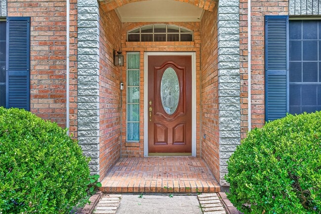 Building Photo - 2011 Edendale Cir
