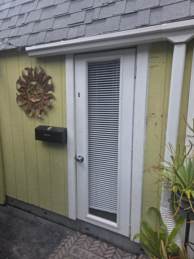 Photo - 1320 E Louise Ave (Tampa, FL)