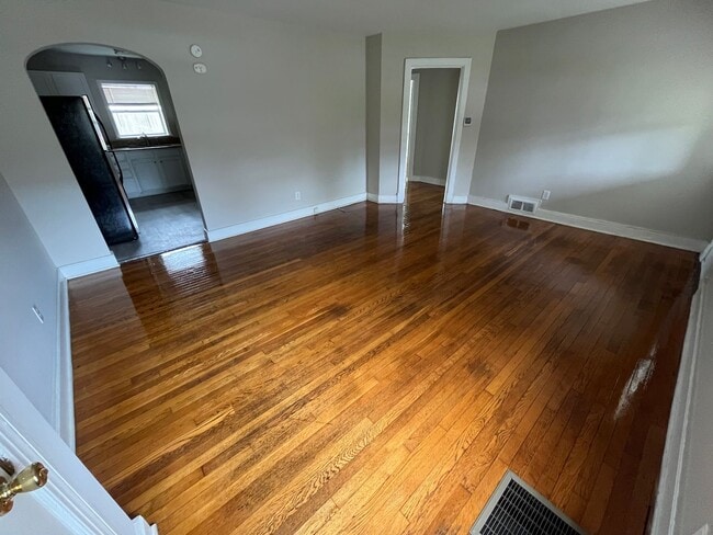 Photo - 3406 Cutshaw Ave Apartment