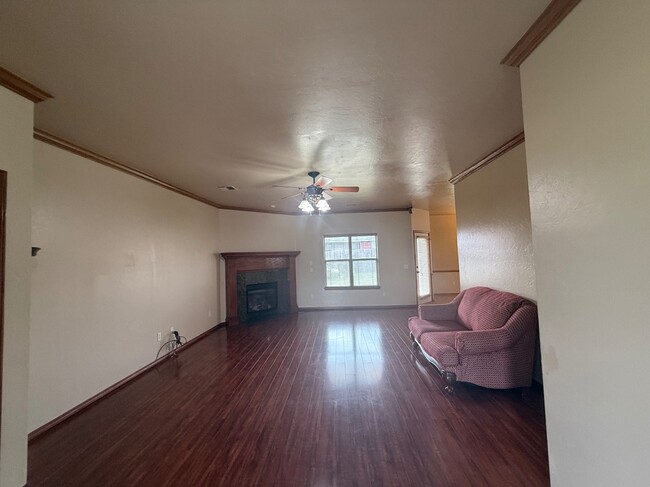 Building Photo - 616 Morningside Dr