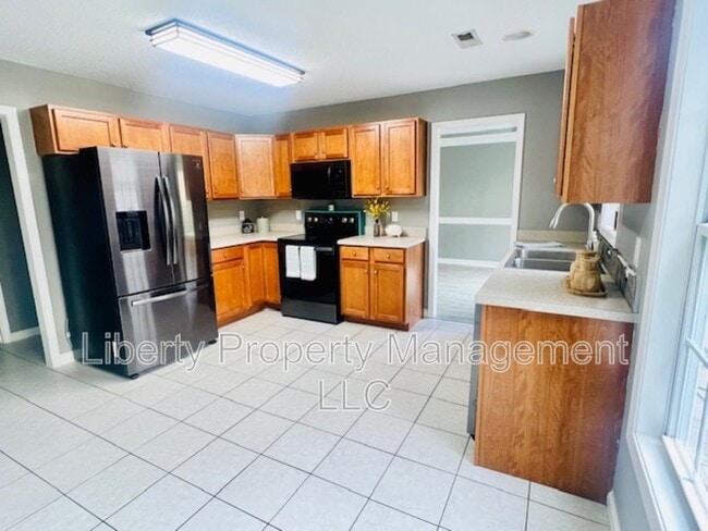 Building Photo - 391 Crystal Spring Dr