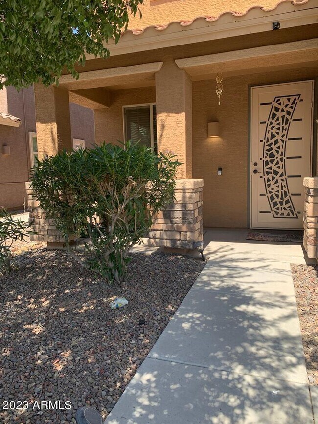 Foto del edificio - 16346 N 73rd Ln