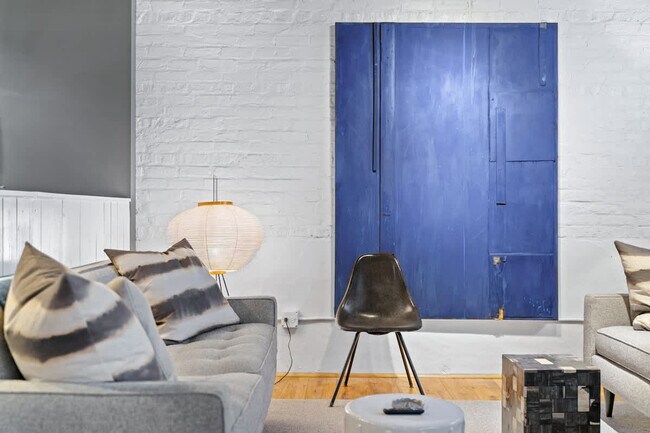 Building Photo - 3759 N Wayne Ave