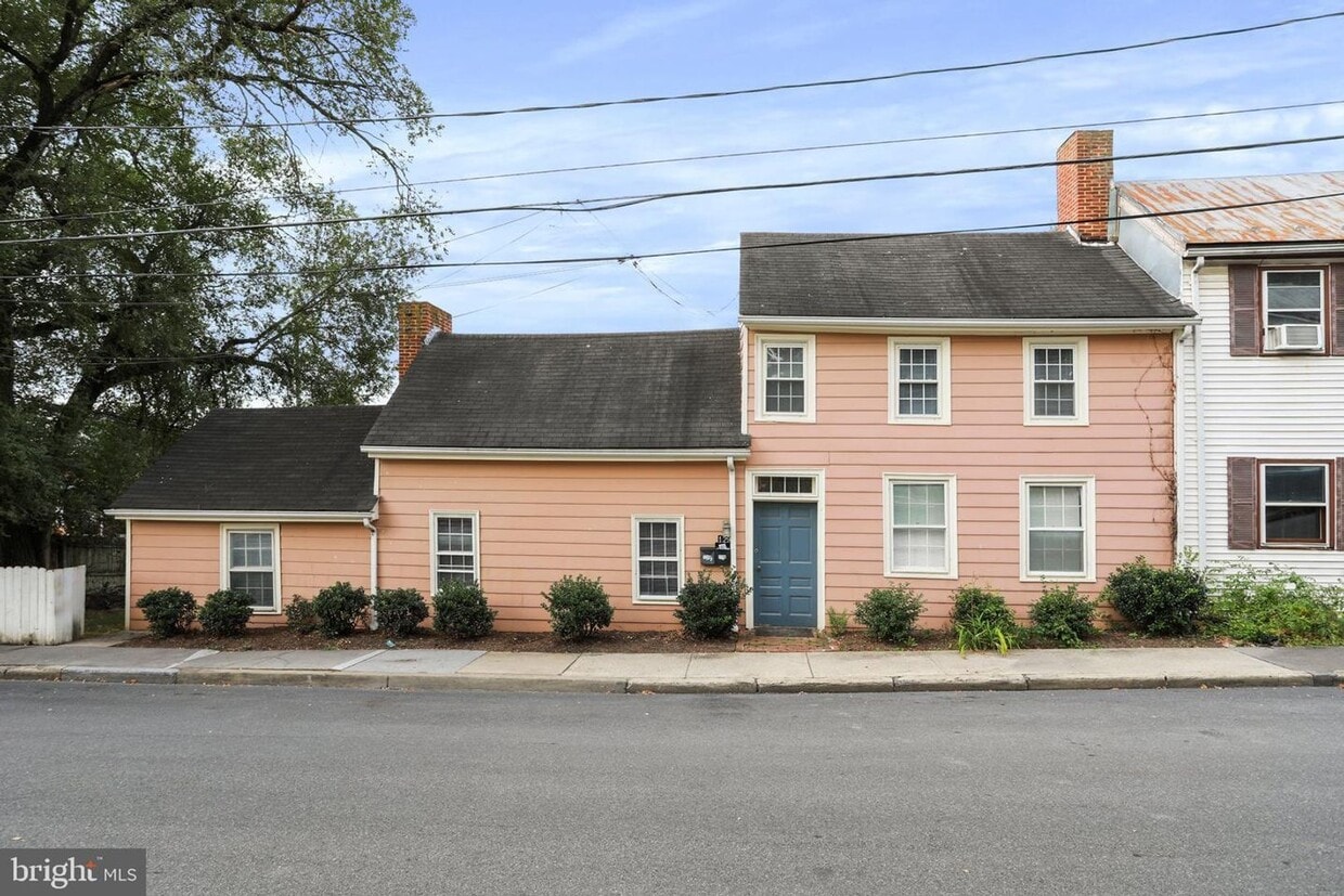 Primary Photo - 129 E Germain Street