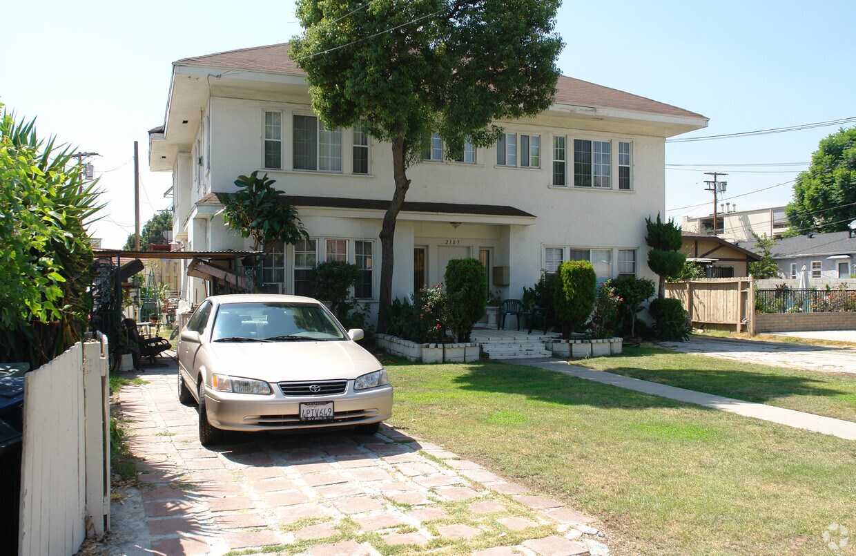 Foto del edificio - 2109 Scott Rd