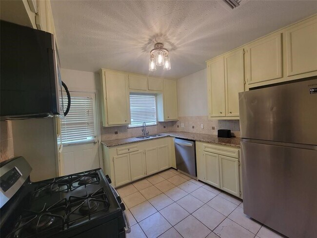 Foto del edificio - 4301 Dorothy St