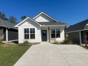 Building Photo - 47 Wolfsbridge Lp