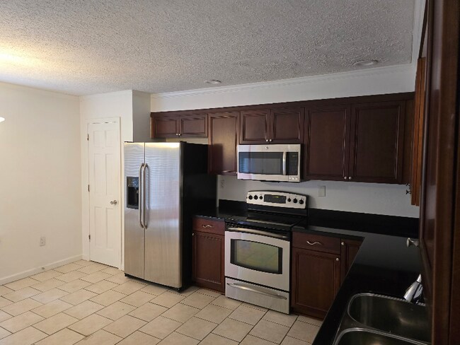 Foto del edificio - 70 N McLean Blvd