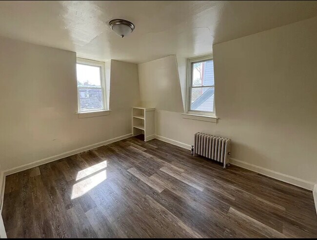 Building Photo - 2607 9th St