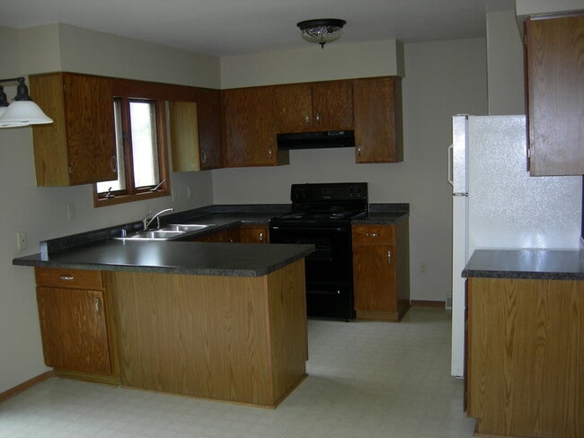 Building Photo - 801 Harborview Ct