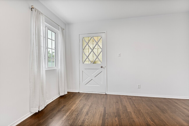 Building Photo - 4762 Imlay Ave