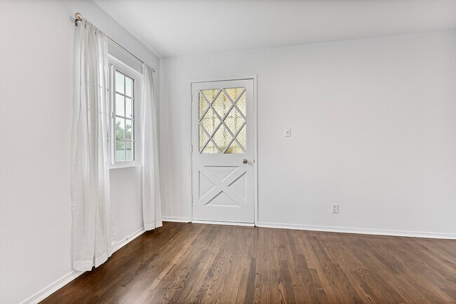 Foto del edificio - 4762 Imlay Ave