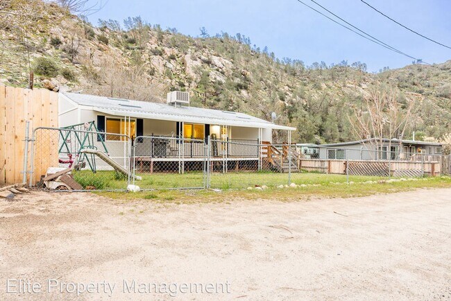 Building Photo - 2 br, 2 bath House - 11940 Sierra Way  - 1...