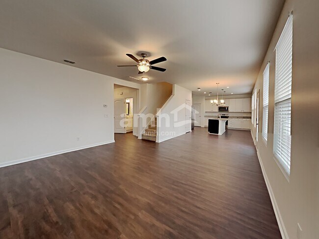 Foto del edificio - 3321 Milkweed Drive