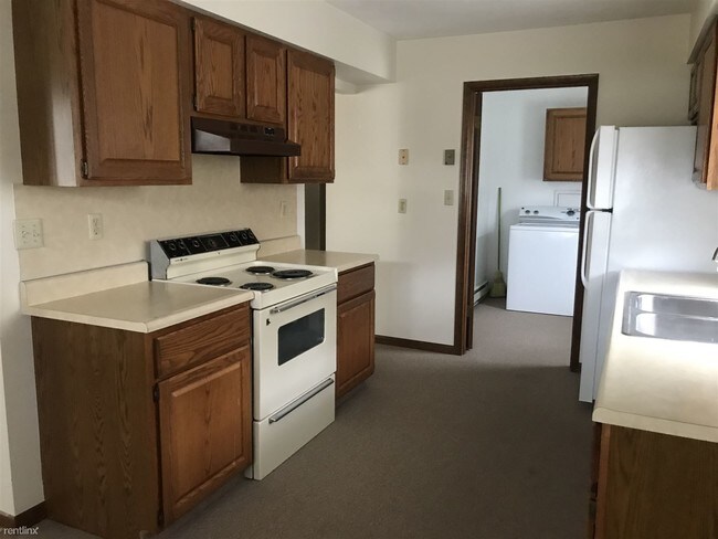Building Photo - 1 br, 1 bath  - 109 Willow St 109 Willow