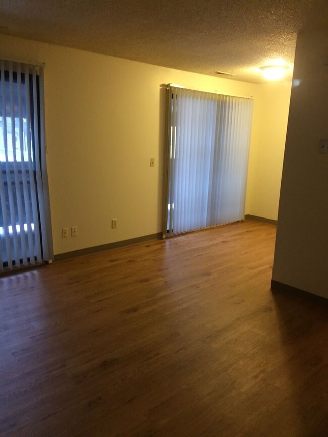 Foto del edificio - 507 W White St