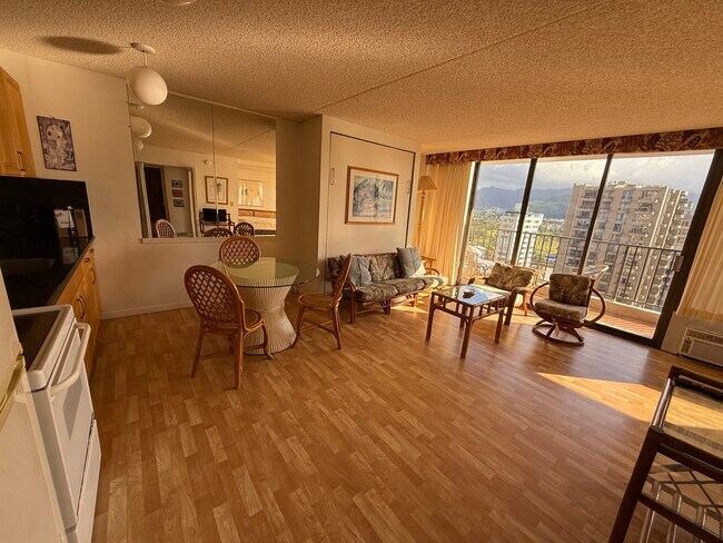 Great view from 15th floor - 201 Ohua Ave