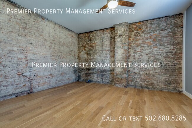Building Photo - Beautifully renovated apartment in Butcher...