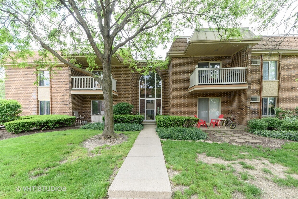 906 W Alleghany Dr Unit 2A, Arlington Heights, IL 60004 Condo for