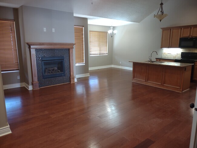 Foto del edificio - 7437 E Summerside Pl