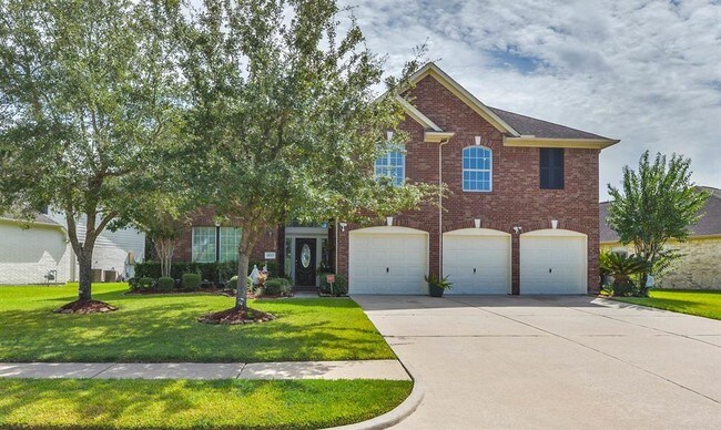 Building Photo - 1823 Blue Water Bay Dr