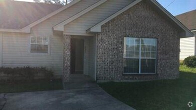 Building Photo - 629 S Barnett Springs St