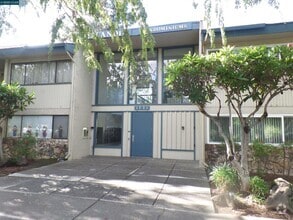 Building Photo - 1731 Ellis St