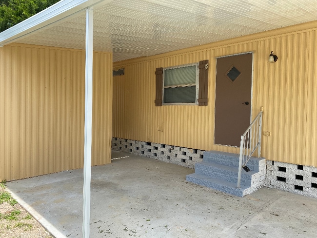 Photo - 144 Stuart Cir House