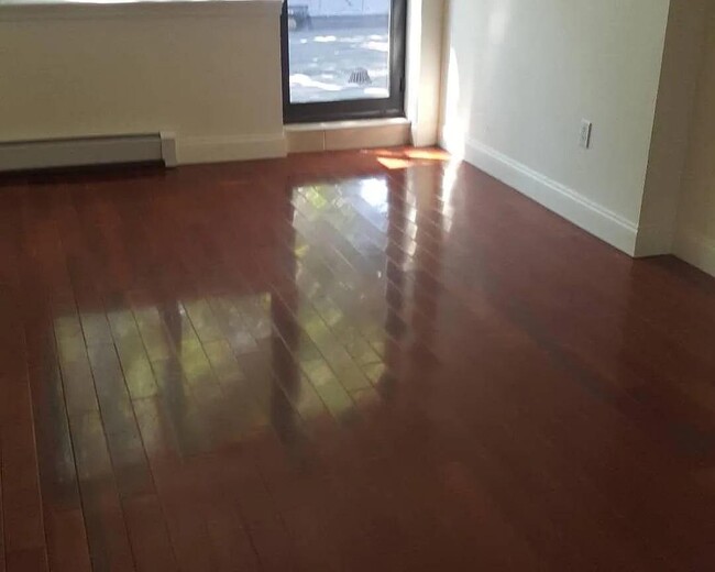 Foto del edificio - 14917 Sanford Ave - Apt 3B